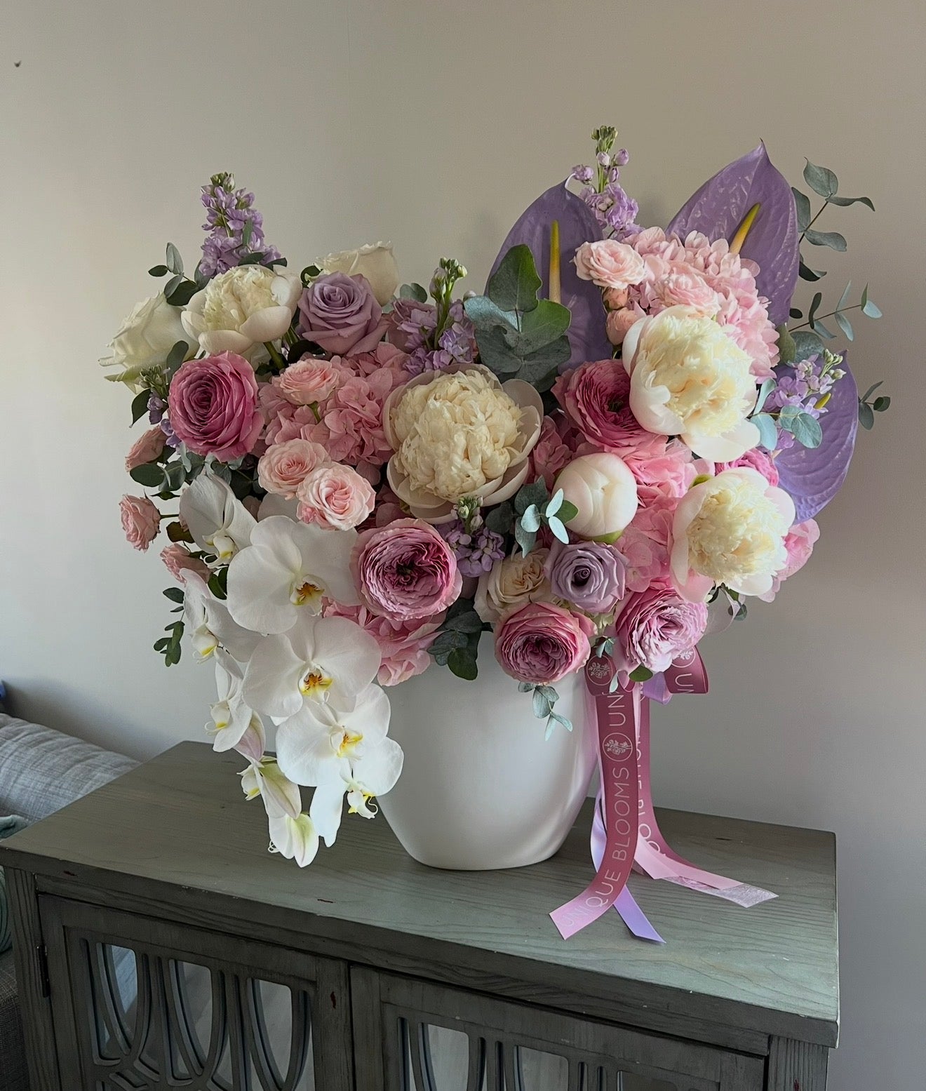 CUSTOM VASE ARRANGEMENT - ASYMMETRIC