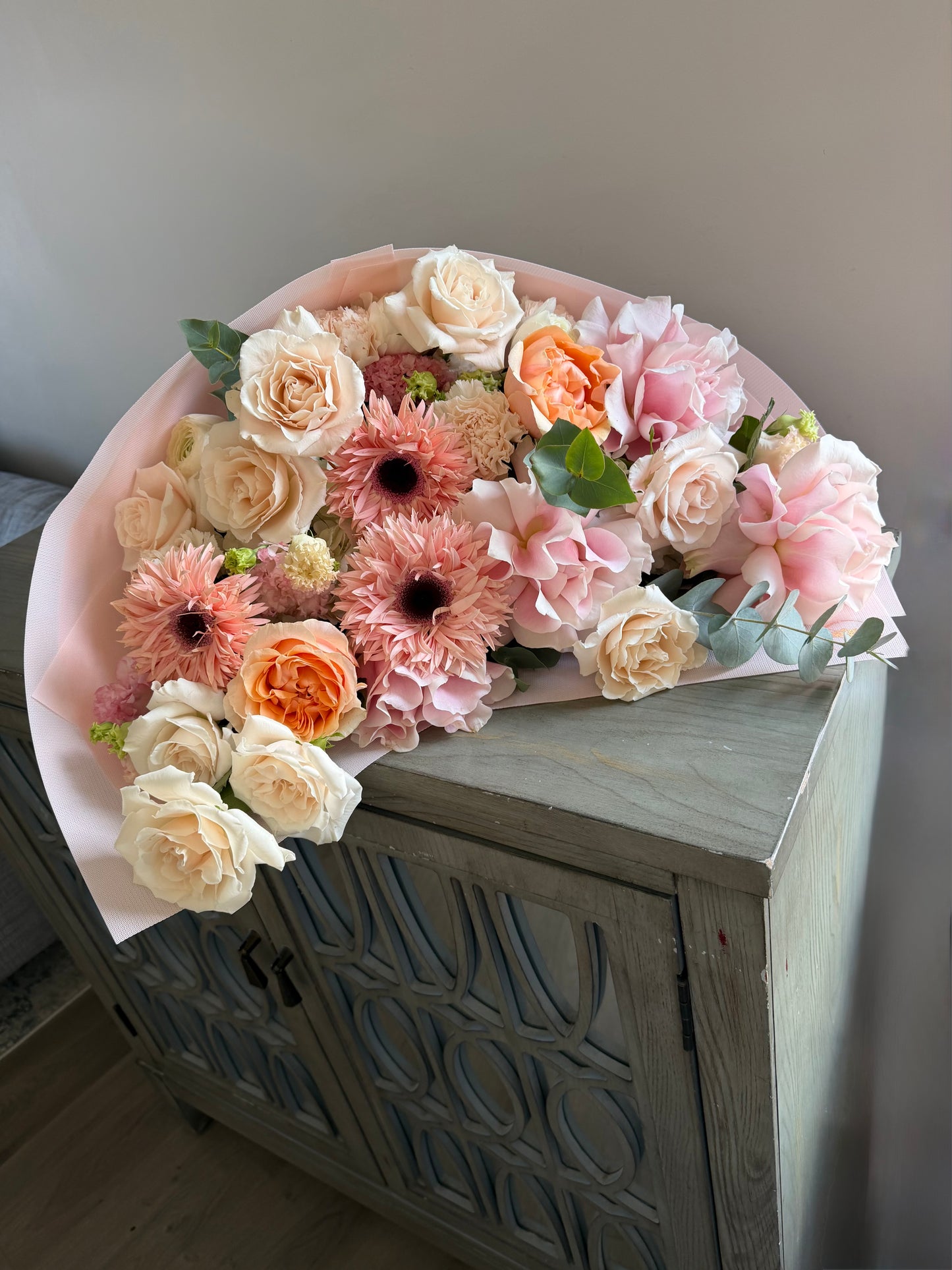 CUSTOM BOUQUET - ASYMMETRIC