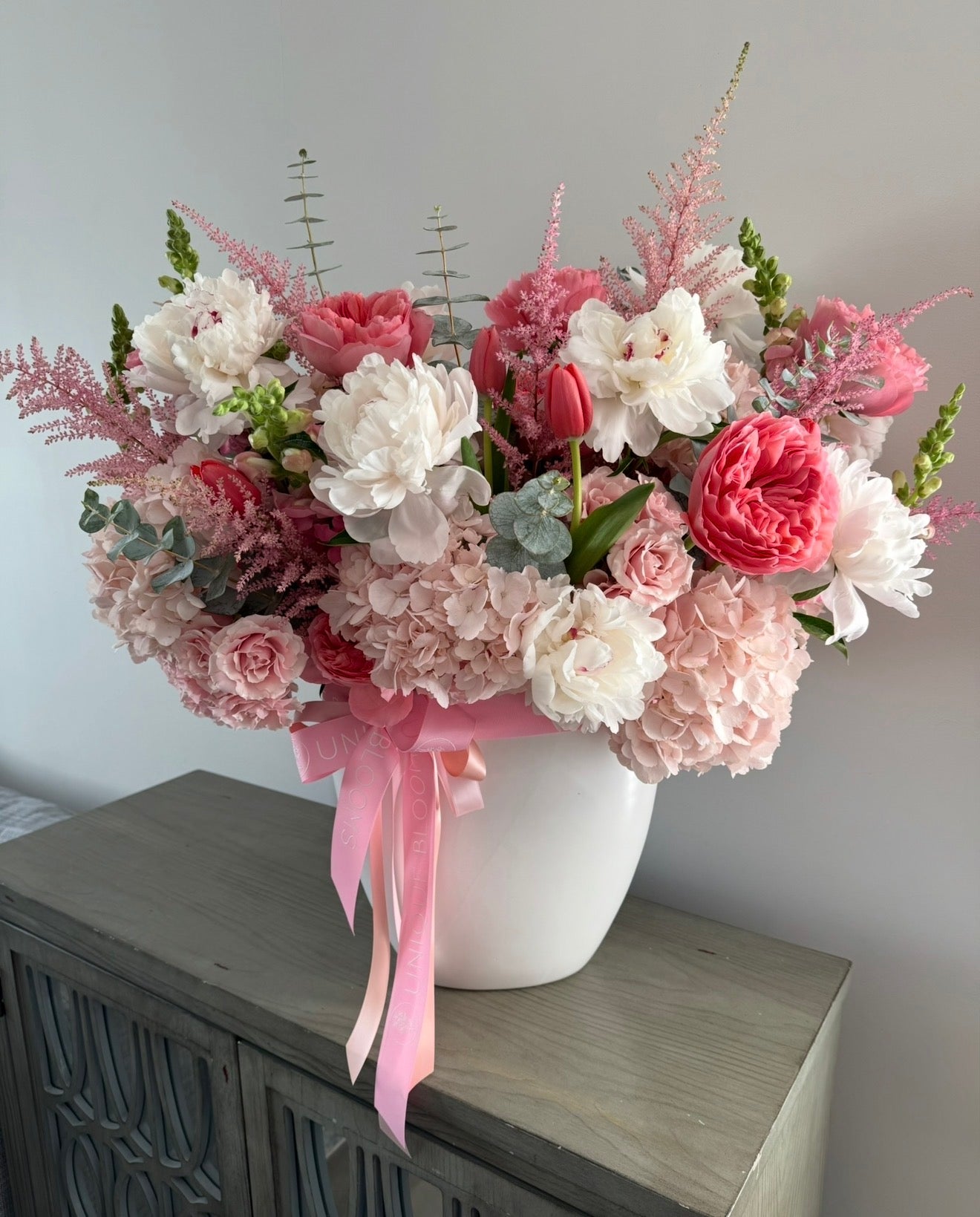 CUSTOM VASE ARRANGEMENT - ASYMMETRIC