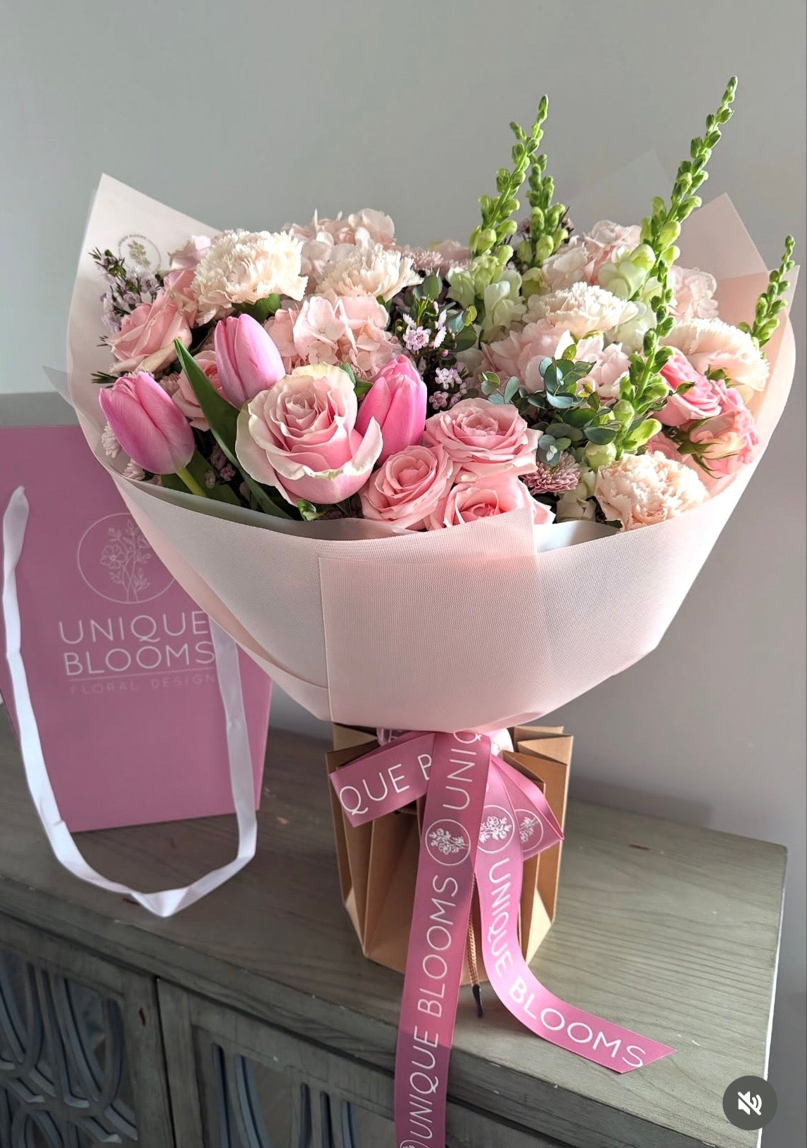 CUSTOM BOUQUET - ASYMMETRIC