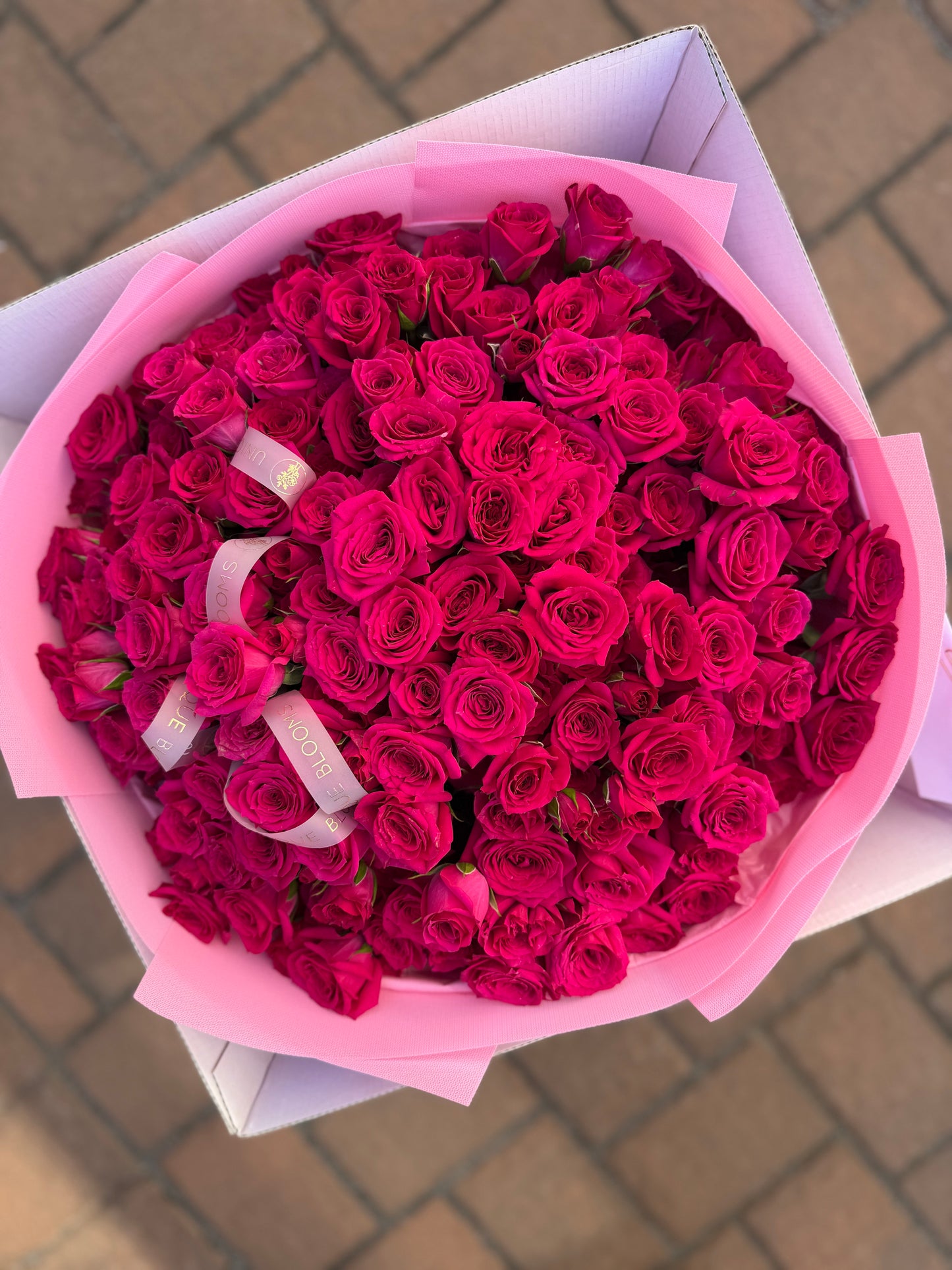 SPRAY ROSES