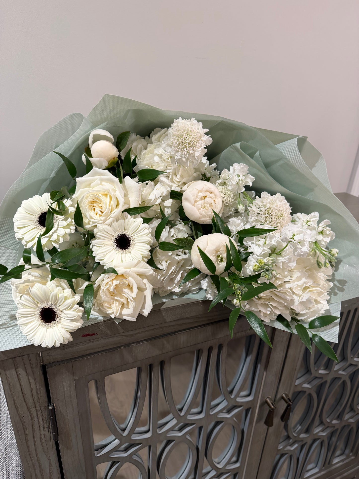 CUSTOM BOUQUET - ASYMMETRIC