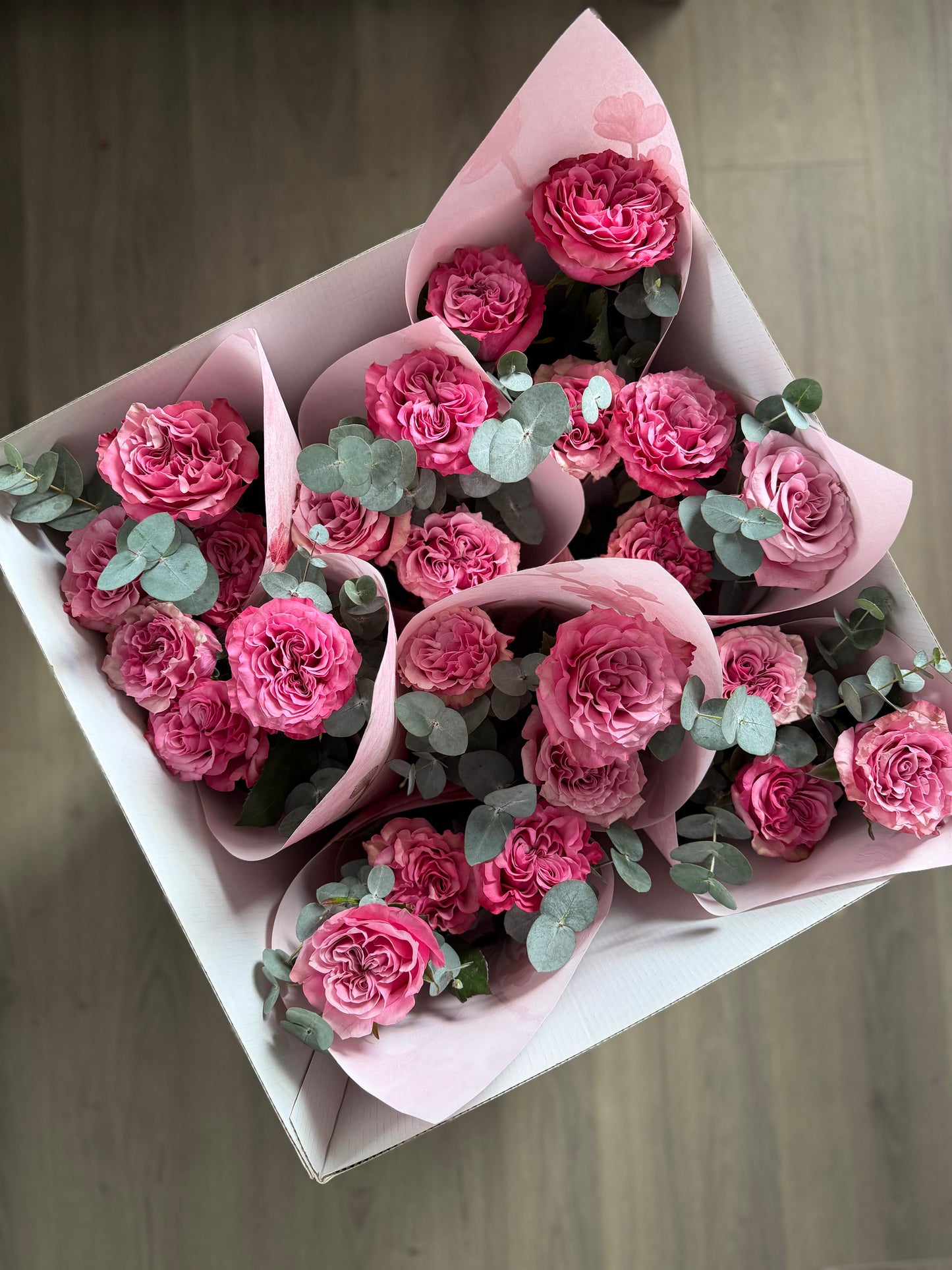 CUSTOM MINI CORPORATE BOUQUETS
