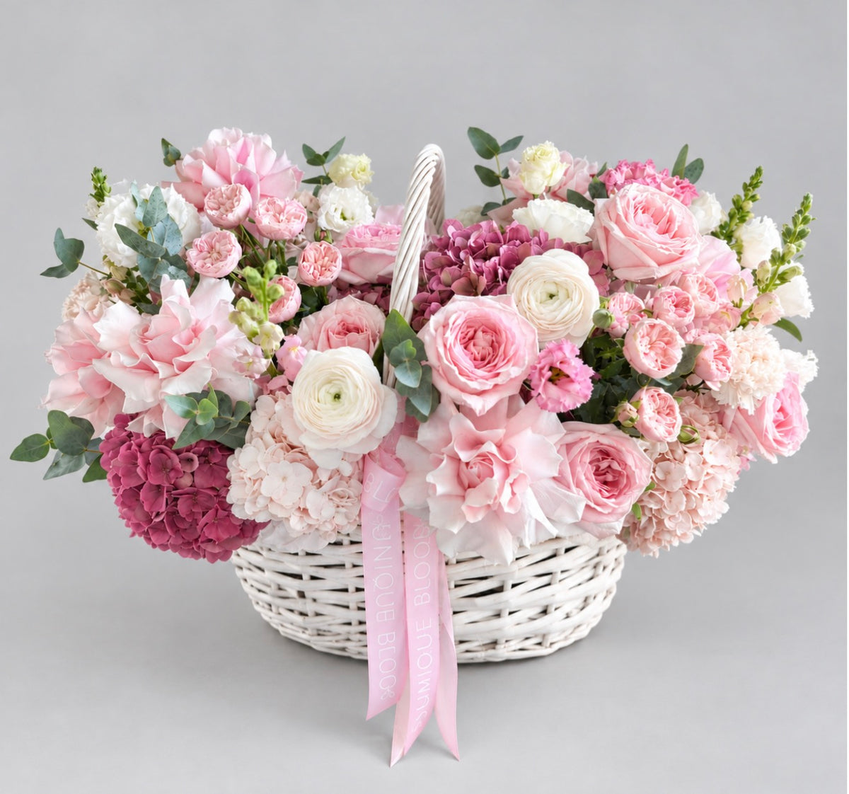 CUSTOM WHITE BASKET - ASYMMETRIC